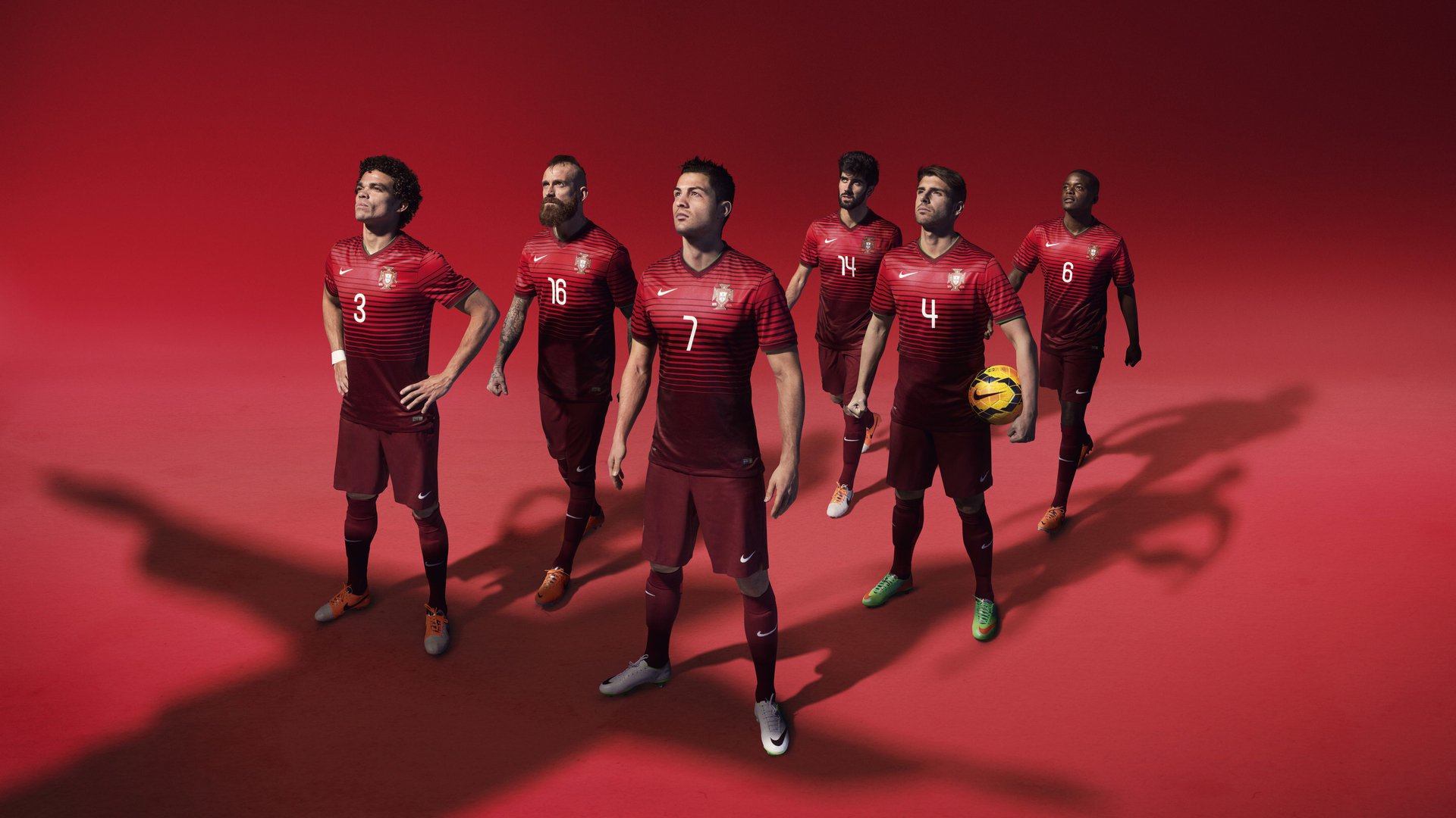 裁判团队协作提升判罚准确率，裁判组工作